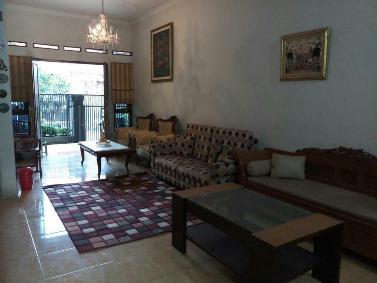 Seventeen Homestay Bandung Kültér fotó
